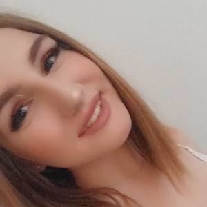 Meet your Posher, Elisa